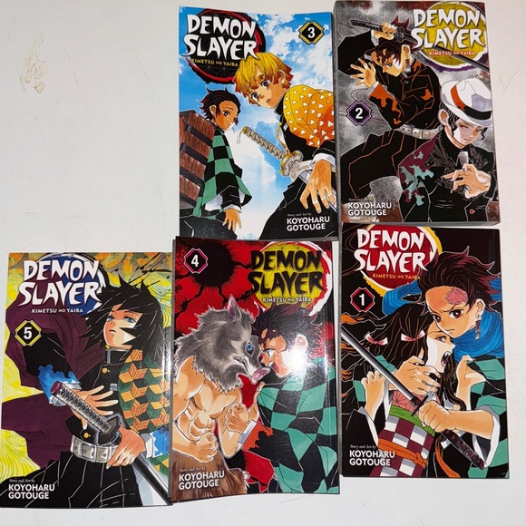 Anime - Demon Slayer Books Series 1 thru 5 - Picture 5 of 6